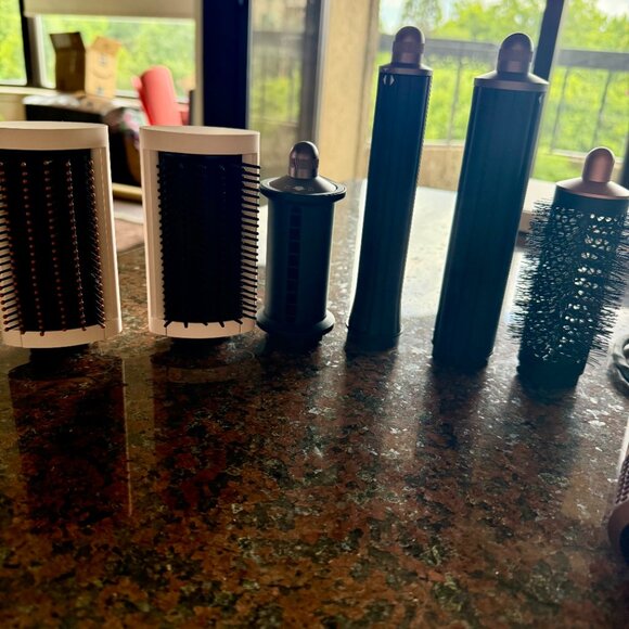 Dyson Airwrap! - Picture 7 of 9